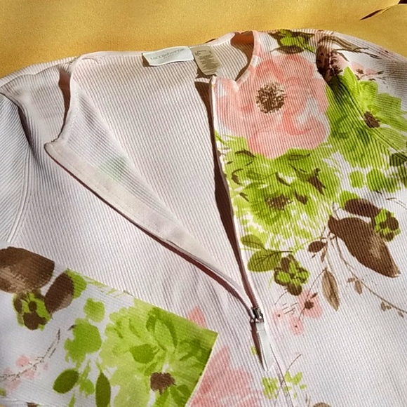 Liz clairborne pale pink, green and peach zip up cardigan, size large petite. - Picture 2 of 5